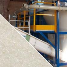 emptying-big-bag-tremie.jpg Emptying big bag tremie