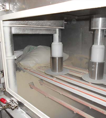 Automatic bag opener in food indsutry