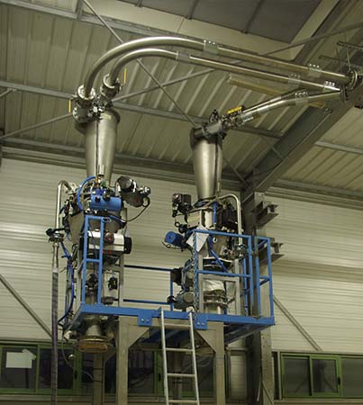 Pneumatic conveying in food industry