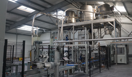 process line for mixing and packaging phytotherapeutic products