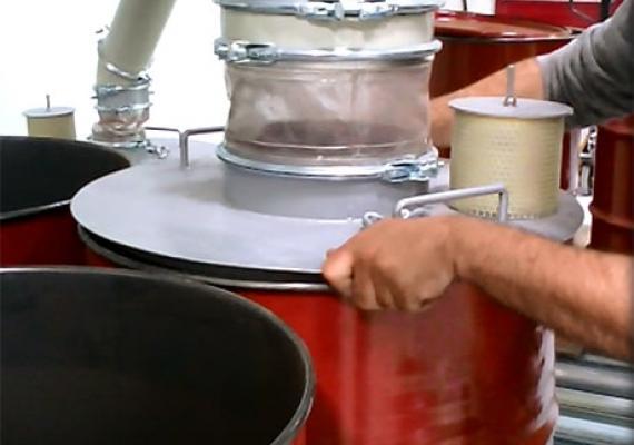 Filling of industrial drum