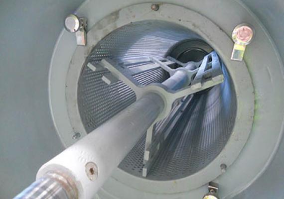 internal view centrifugal sieve