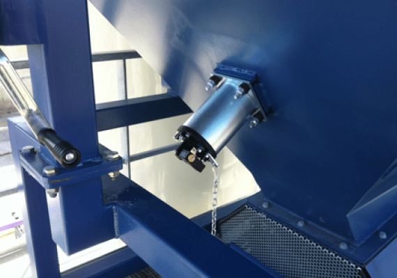 pneumatic hammer powder flow