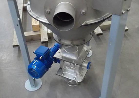 rotary valve under dust collector