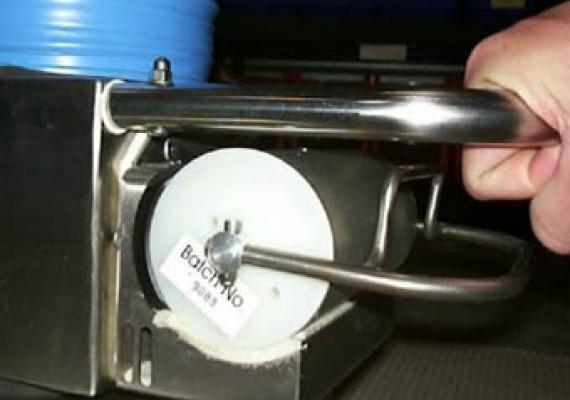 Box manipulator - Bulk material and powder handling 