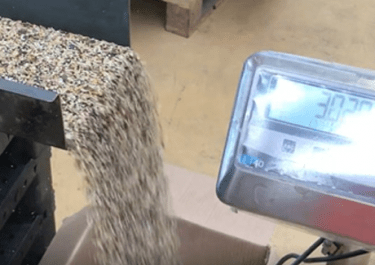 bulk handling vibrating feeder