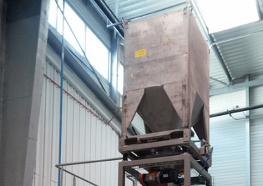 industrial container unloader