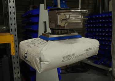 sack manipulator powder handling