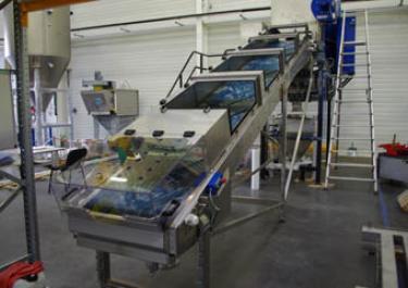 Bag dump station - belt conveyor - Bulk and powder handling