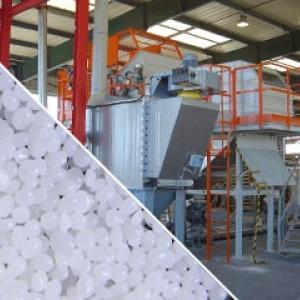 Discharging of polypropylene bags for truck filling