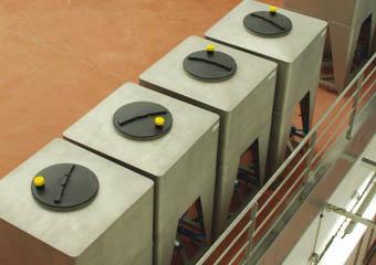 Industrial storage container - Bulk material and powder handling