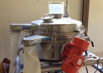 delivery flange vibrating sieve Bride de refus sur tamis vibrant