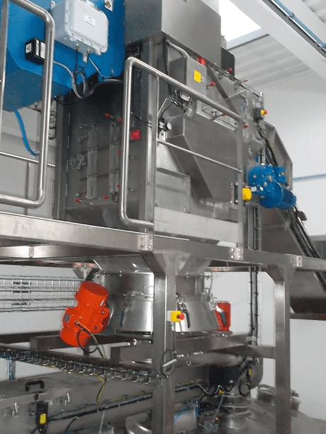 automatic sack discharging bulk materials