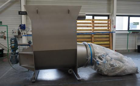 Big bag compactor - Bulk material and powder handling 
