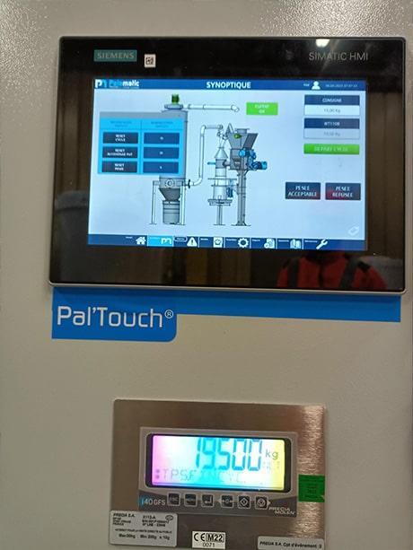 Ligne automatique pour le conditionnement de fûts