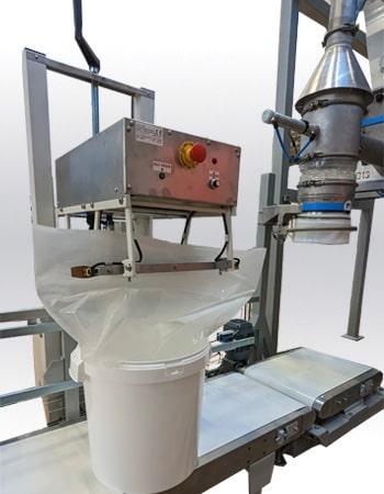 Drum/bucket filling station sealer