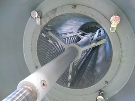 internal view centrifugal sieve