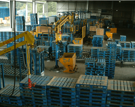 pallet handling tube lifter