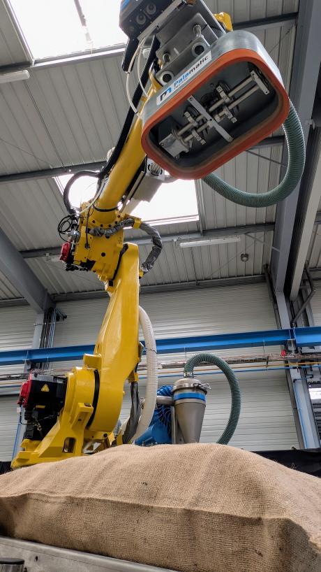 Sackbot SB200
